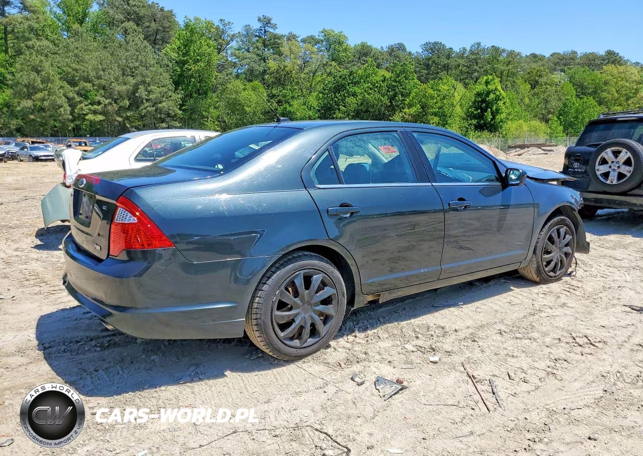 2010 Ford Fusion Se VIN:3FAHP0HG2AR333209 - 3