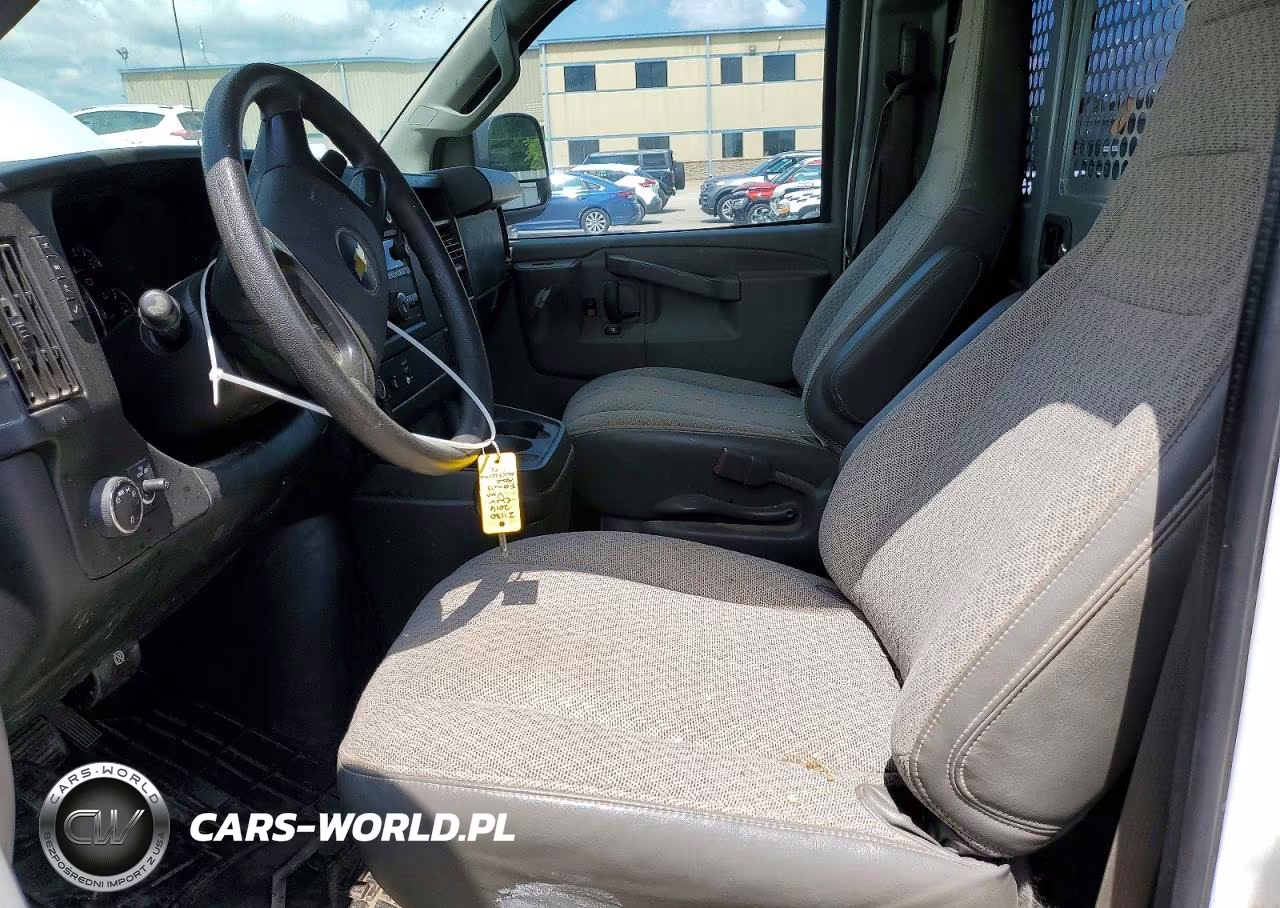 2016 Chev Express G2500 VIN:1GCWGAFF8G1286613 - 7