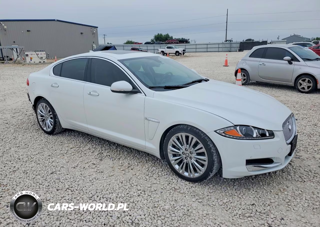 2013 Jaguar Xf VIN:SAJWA0E75D8S68192 - 4