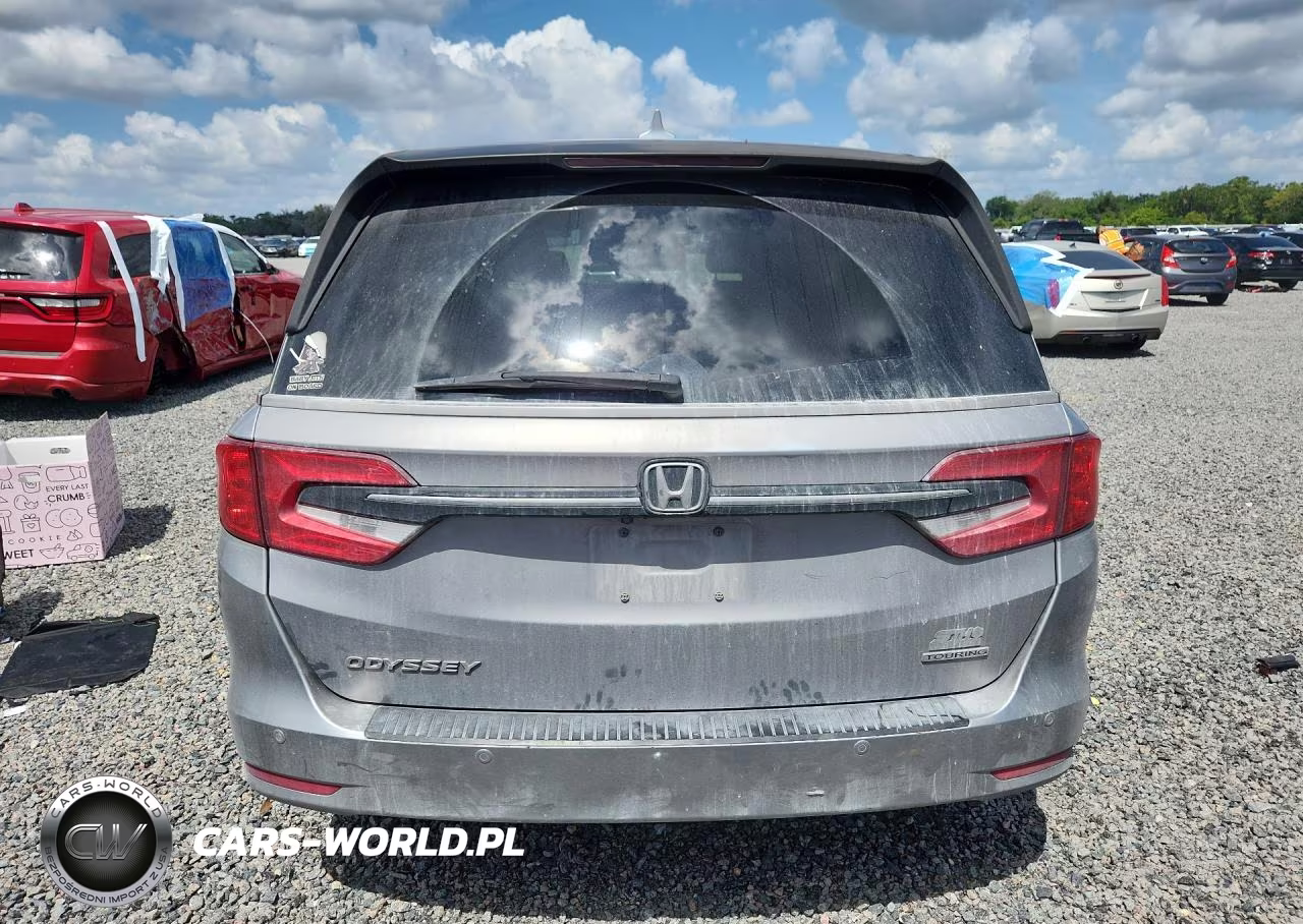 2021 Honda Odyssey Touring VIN:5FNRL6H81MB029963 - 6