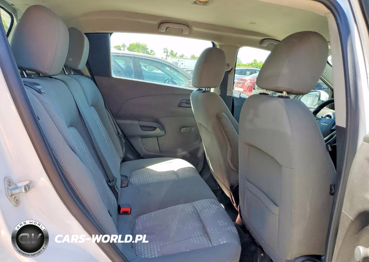 2020 Chevrolet Sonic VIN:1G1JG6SB8L4139543 - 10