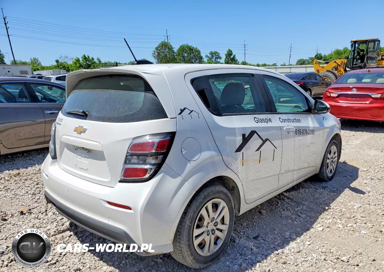 2020 Chevrolet Sonic VIN:1G1JG6SB8L4139543 - 3