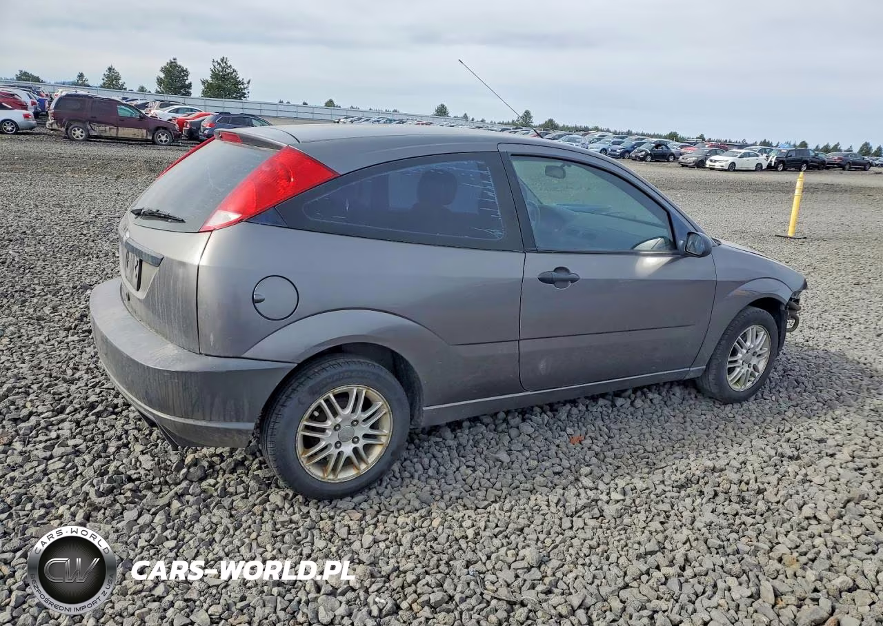 2007 Ford Focus Zx3 VIN:1FAHP31N47W211662 - 3