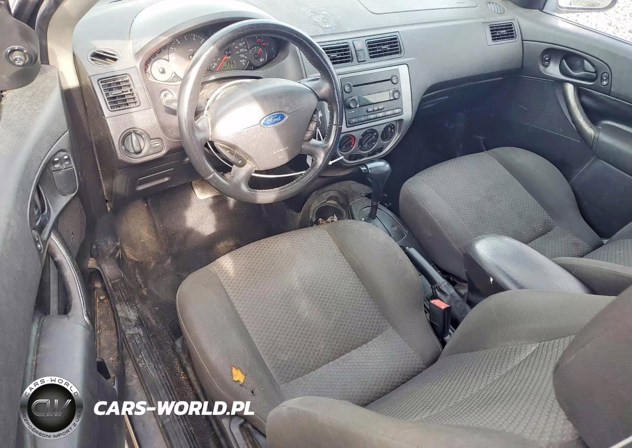 2007 Ford Focus Zx3 VIN:1FAHP31N47W211662 - 8