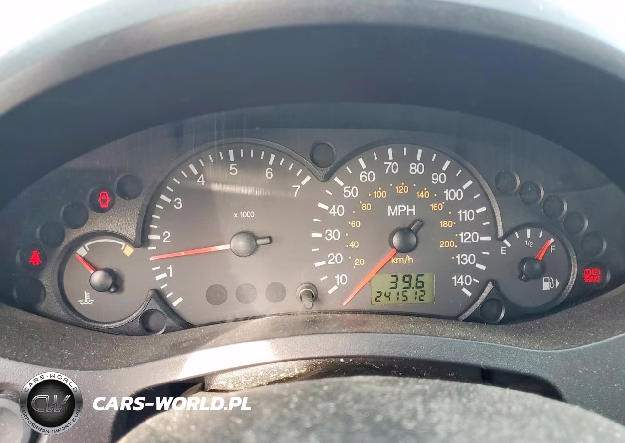 2007 Ford Focus Zx3 VIN:1FAHP31N47W211662 - 9
