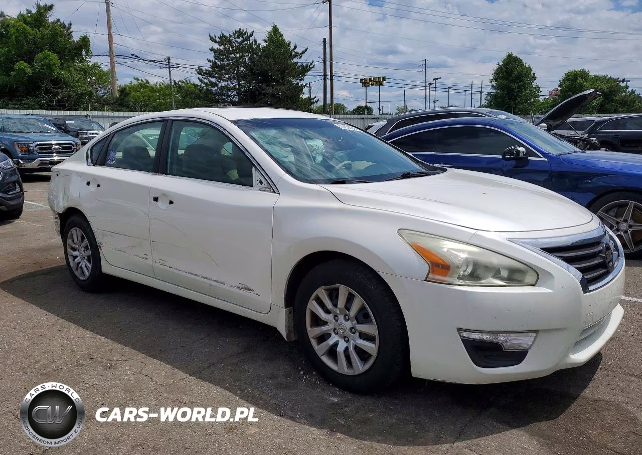2015 Niss Altima VIN:1N4AL3APXFC210031 - 4