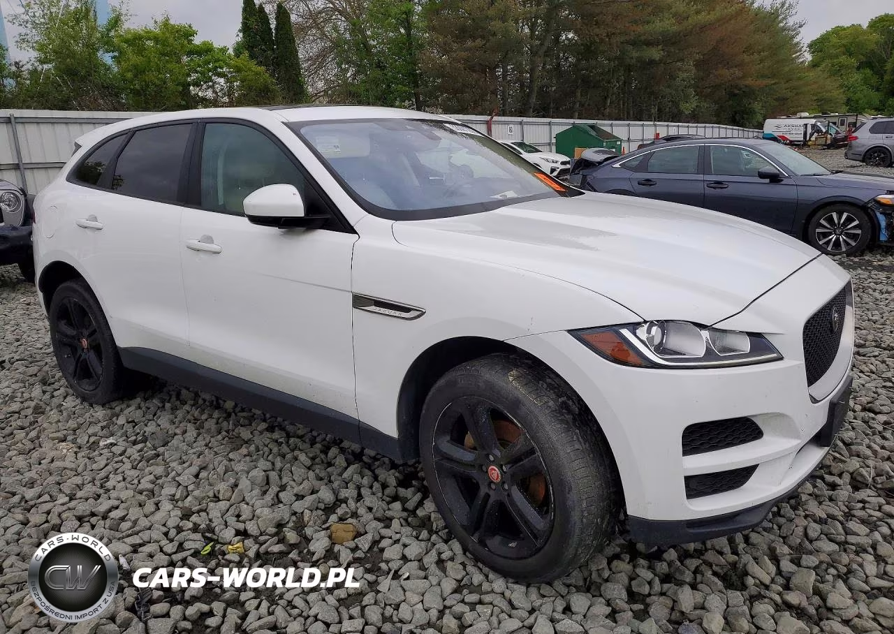 2017 Jaguar F-Pace VIN:SADCS2BN7HA089703 - 4