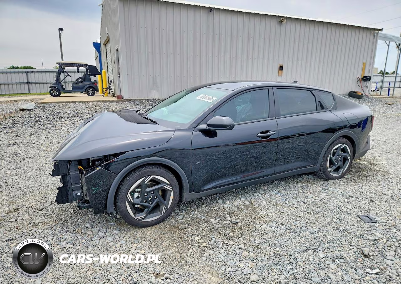 2026 Kia K4 Ex – zdjęcie 1 z 13