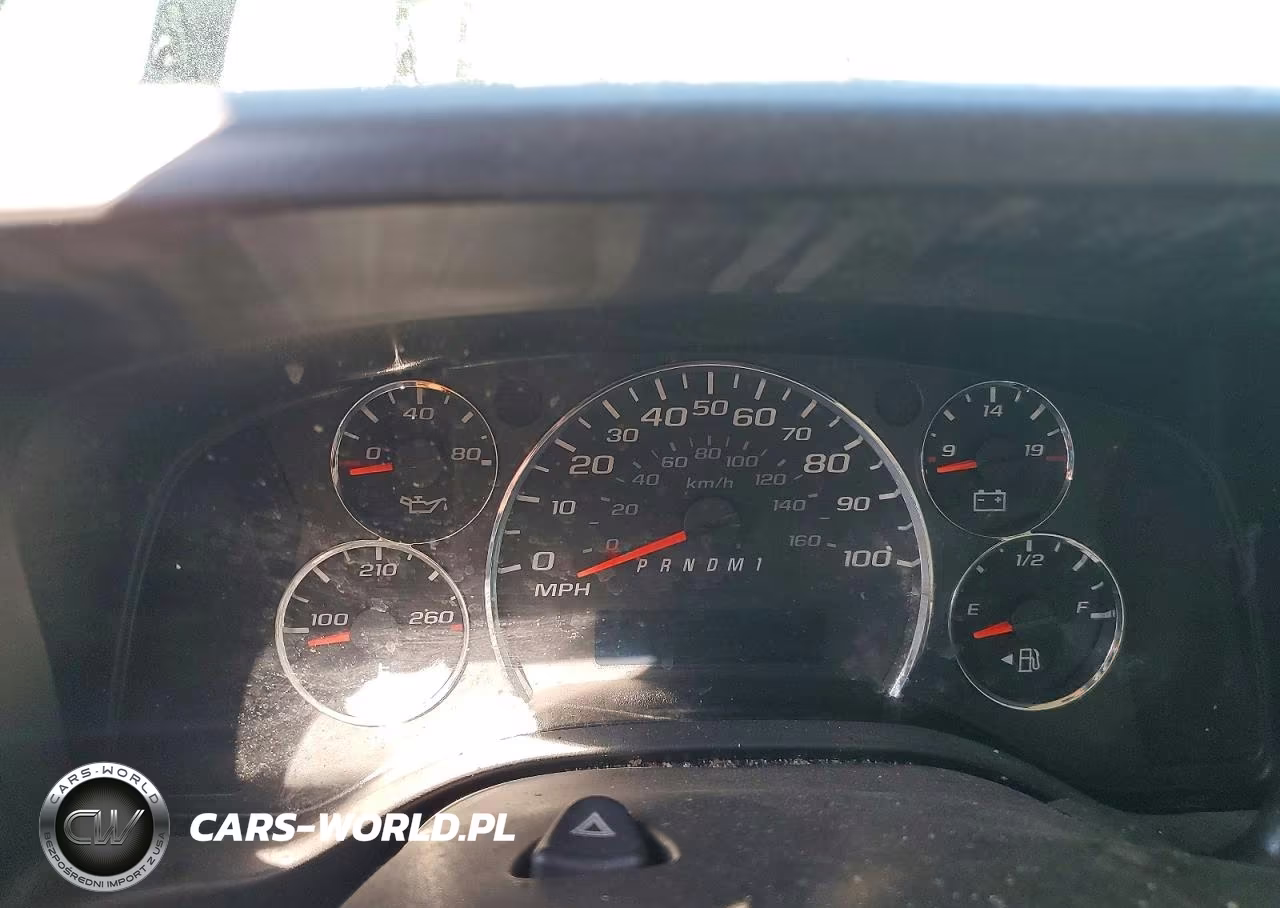 2015 Chevrolet Express G2500 VIN:1GCWGFCF7F1159867 - 9