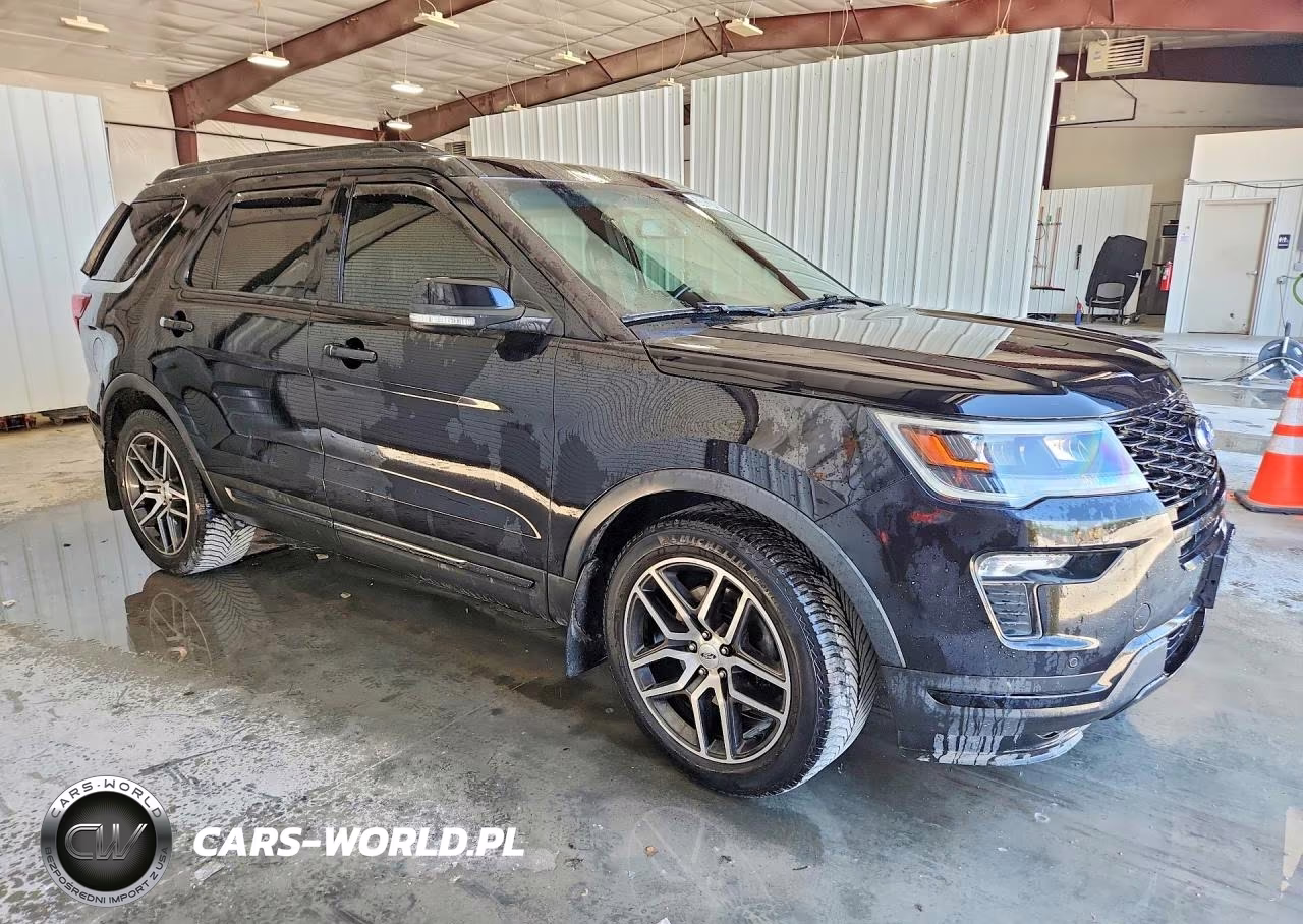 2019 Ford Explorer Sport VIN:1FM5K8GTXKGA97275 - 4