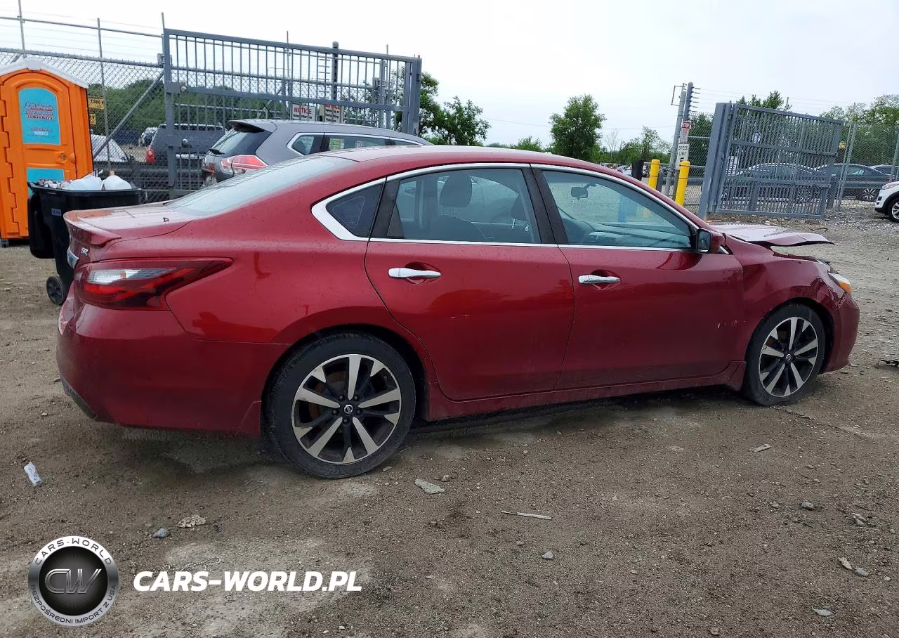 2018 Nissan Altima 2.5 Sr VIN:1N4AL3AP4JC121659 - 3