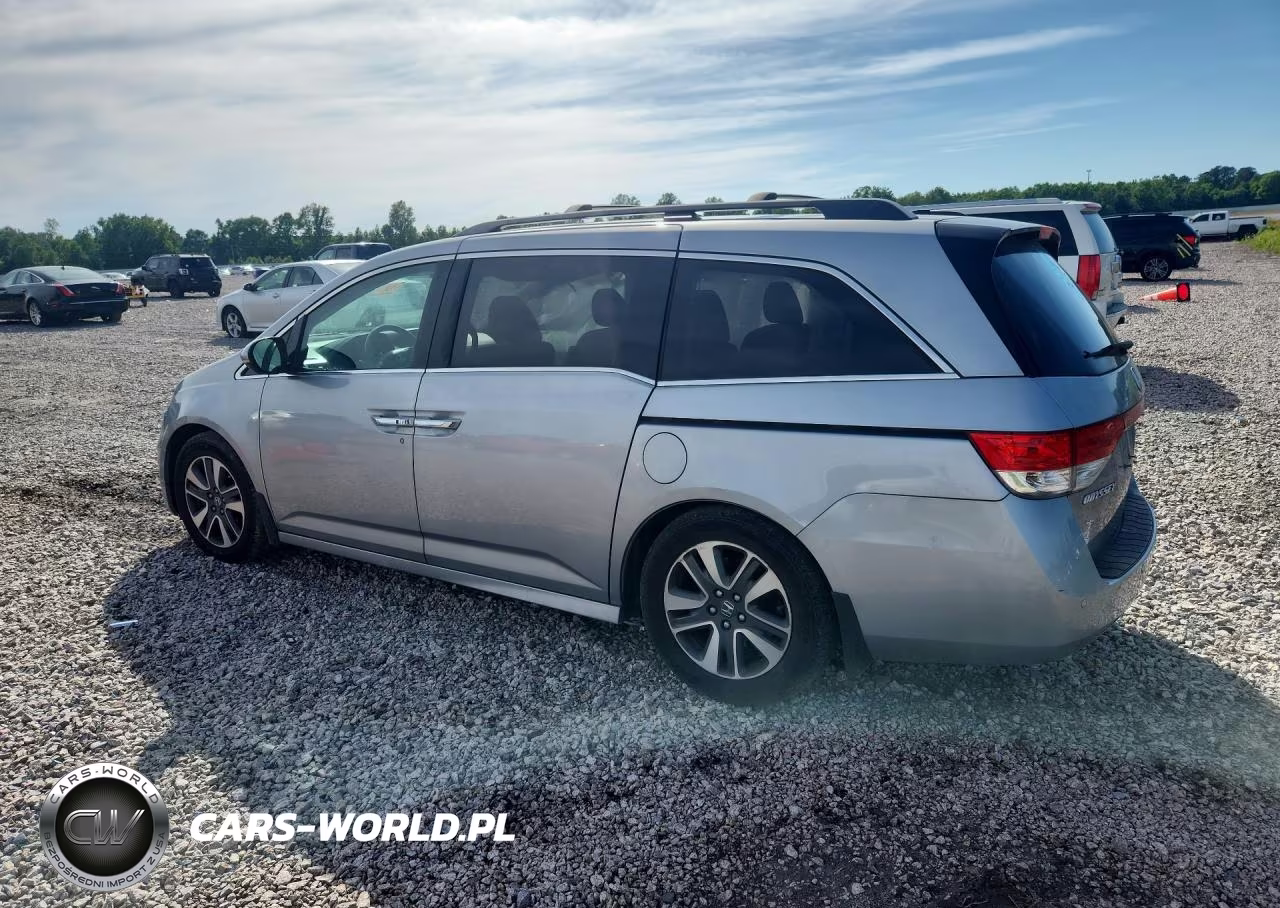 2016 Honda Odyssey Touring VIN:5FNRL5H90GB097730 - 2