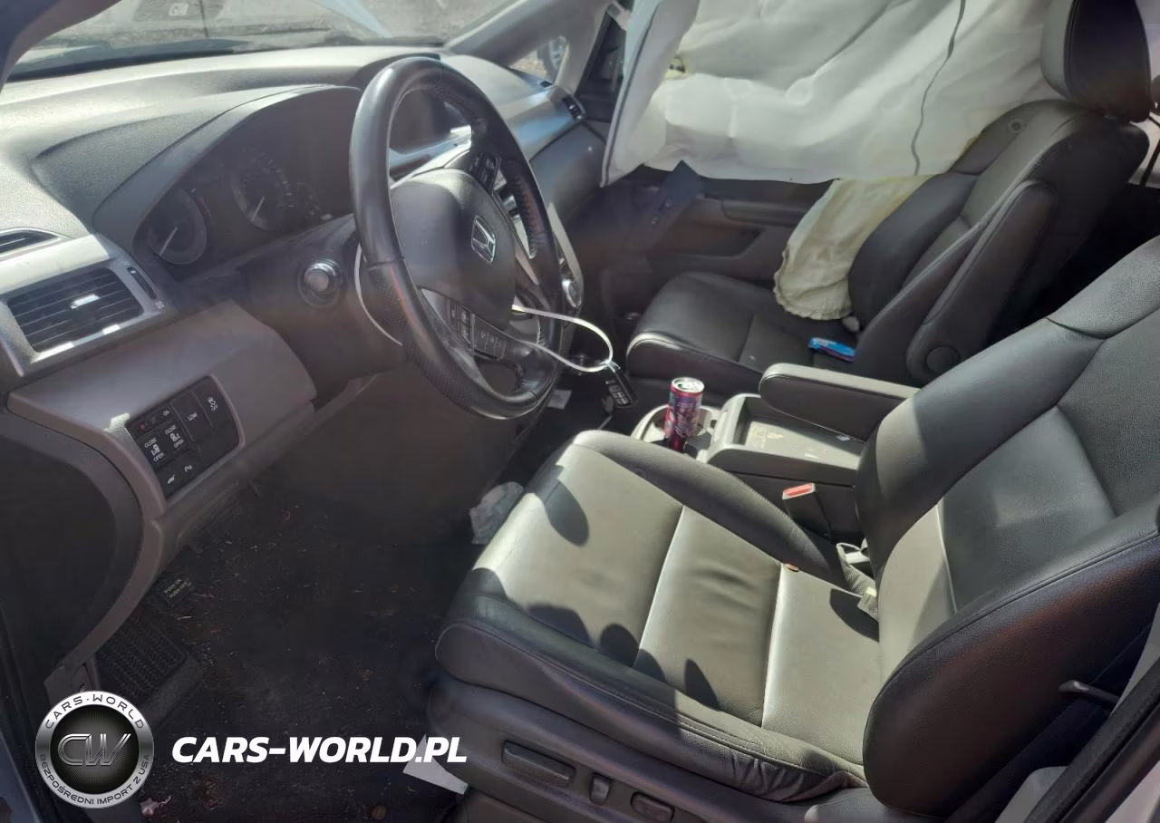2016 Honda Odyssey Touring VIN:5FNRL5H90GB097730 - 7