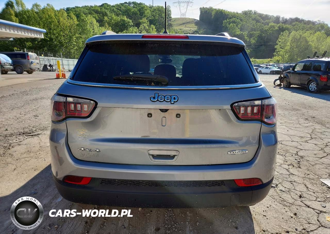 2018 Jeep Compass Latitude VIN:3C4NJDBB7JT479451 - 6
