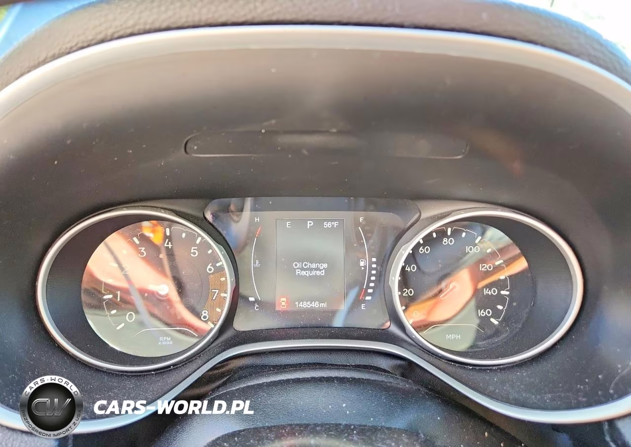2018 Jeep Compass Latitude VIN:3C4NJDBB7JT479451 - 9
