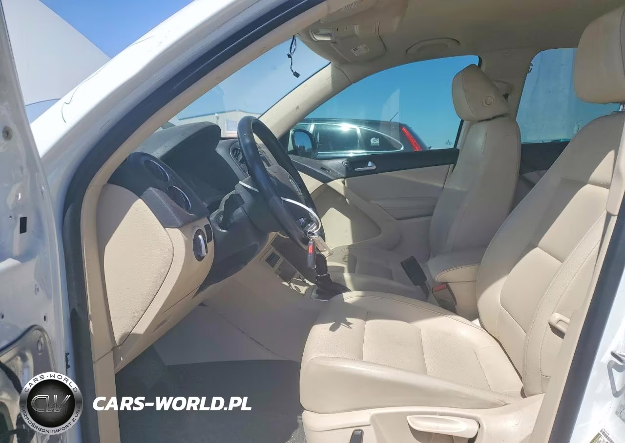 2016 Volkswagen Tiguan S VIN:WVGAV7AX5GW530705 - 7