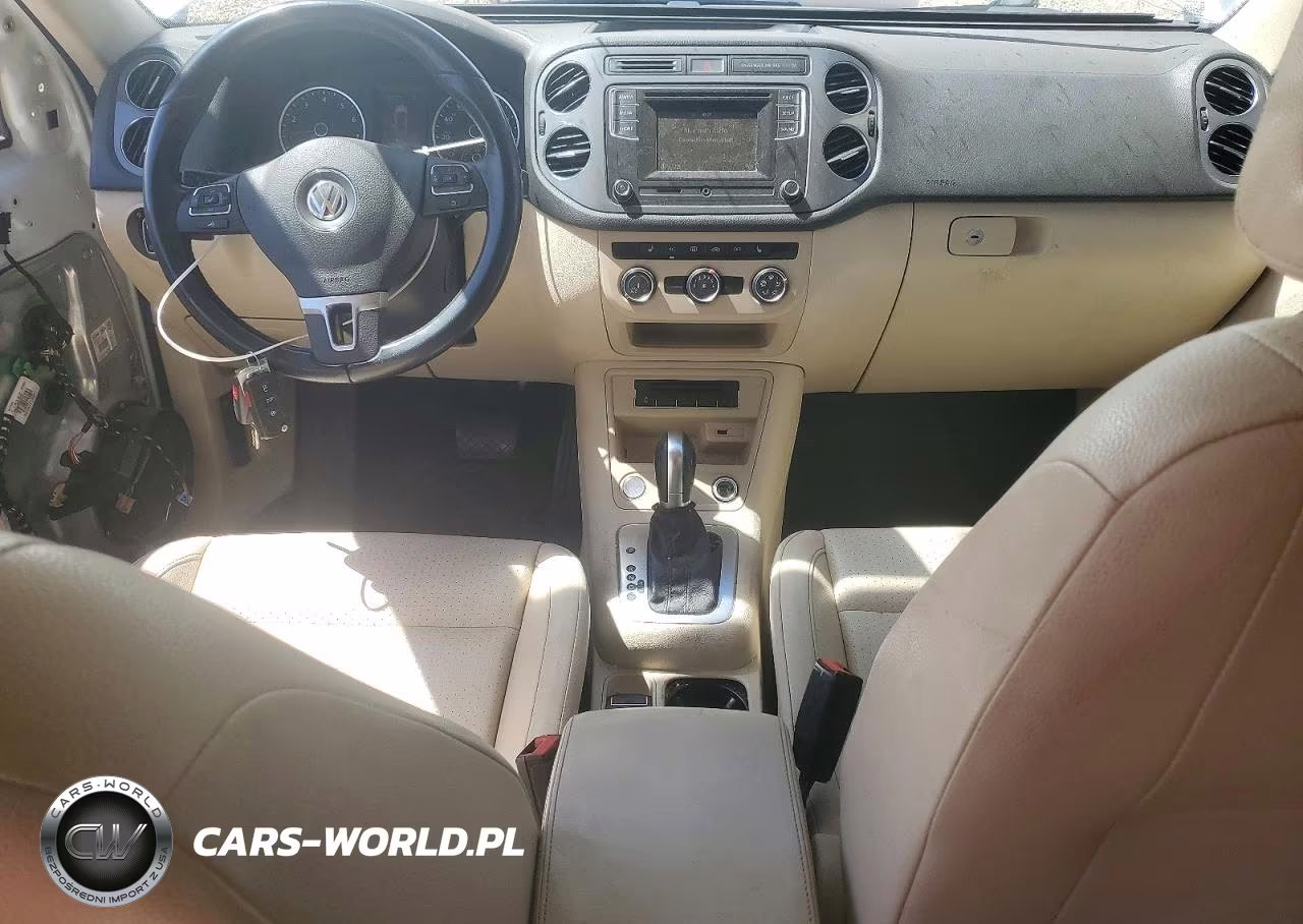 2016 Volkswagen Tiguan S VIN:WVGAV7AX5GW530705 - 8