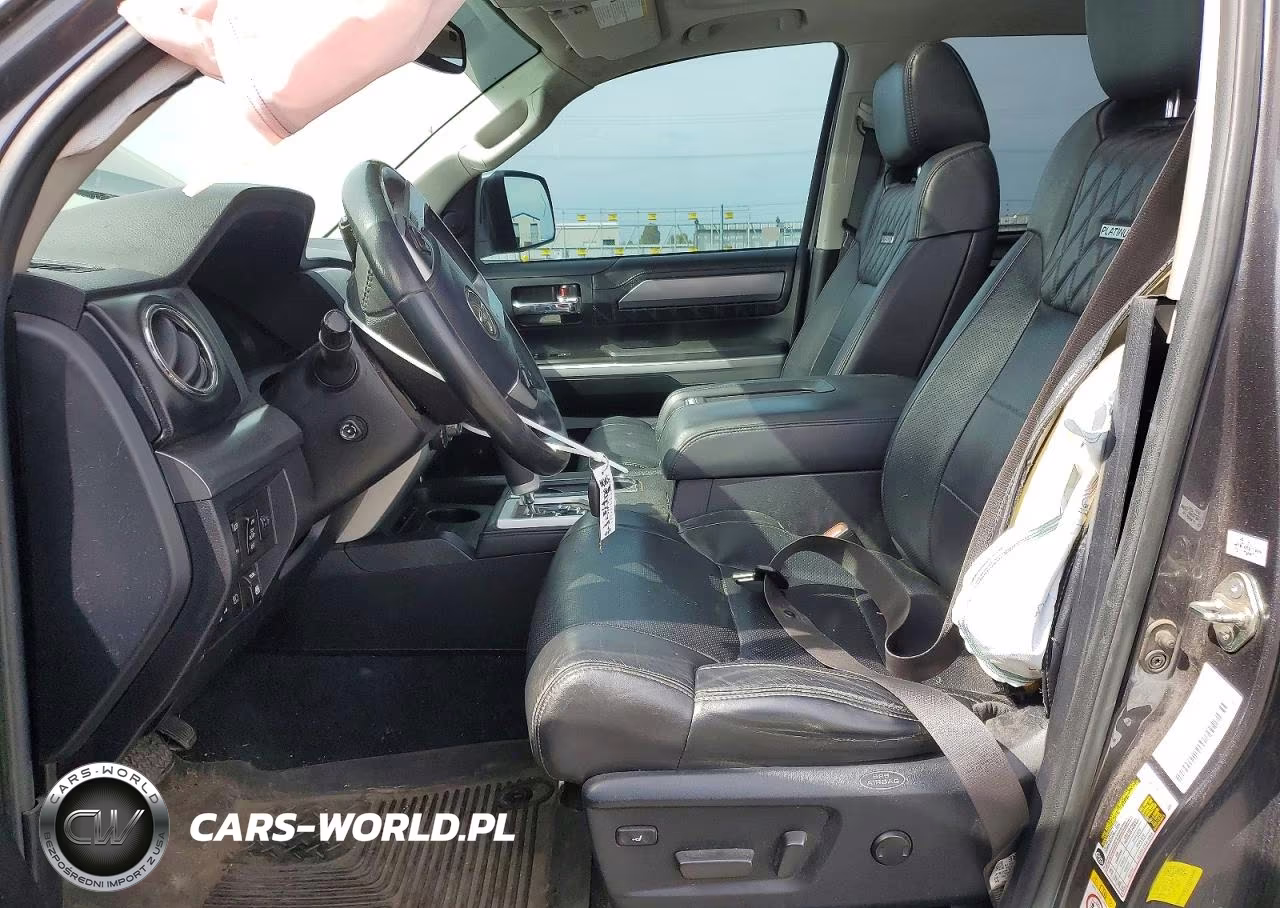 2018 Toyota Tundra Platinum VIN:5TFAY5F11JX746637 - 7