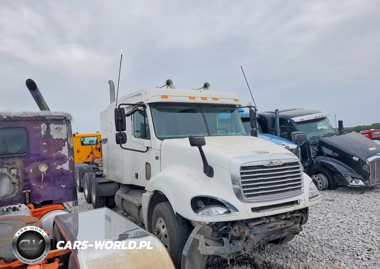 2006 Freightliner Columbia 120 Semi Truck