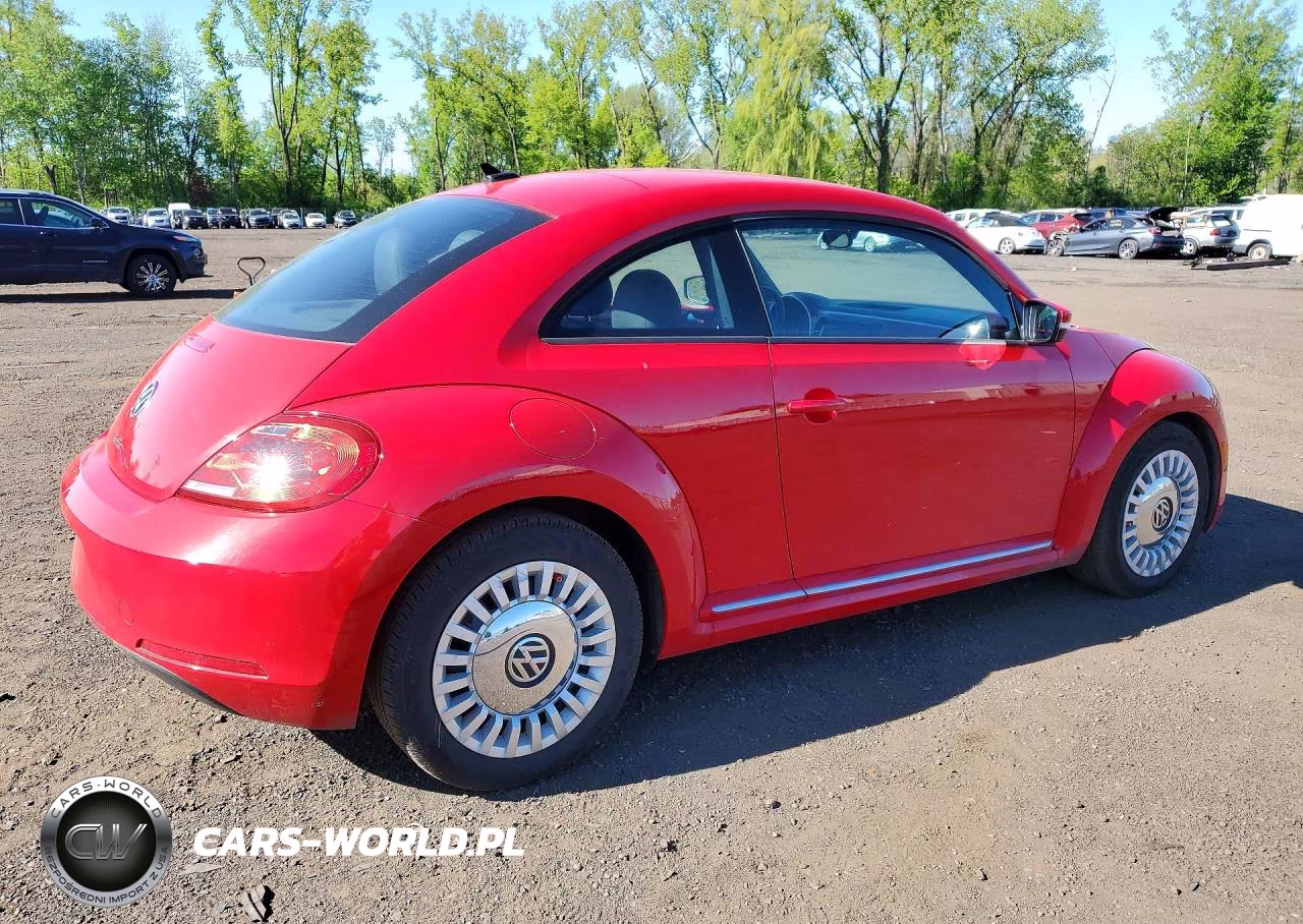 2014 Volkswagen Beetle VIN:3VWJP7AT8EM615463 - 3