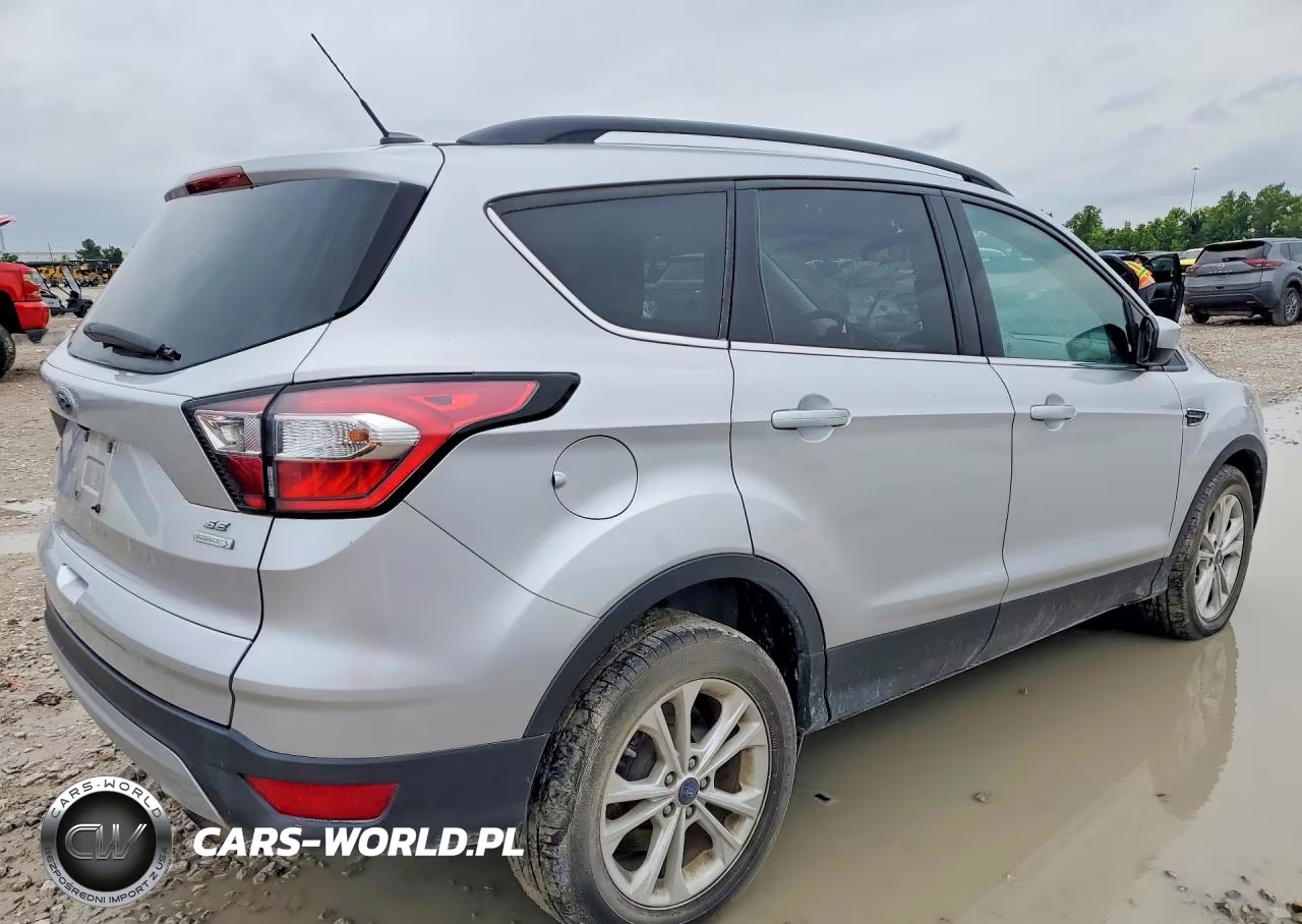 2018 Ford Escape Se VIN:1FMCU0GD6JUA74037 - 3