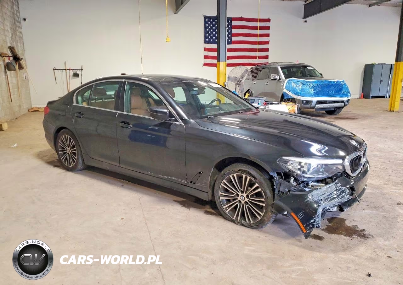 2019 BMW 530 Xi VIN:WBAJA7C54KWW48729 - 4