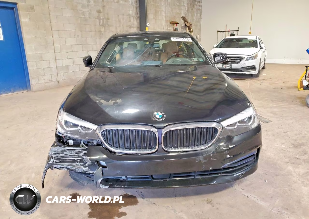 2019 BMW 530 Xi VIN:WBAJA7C54KWW48729 - 5