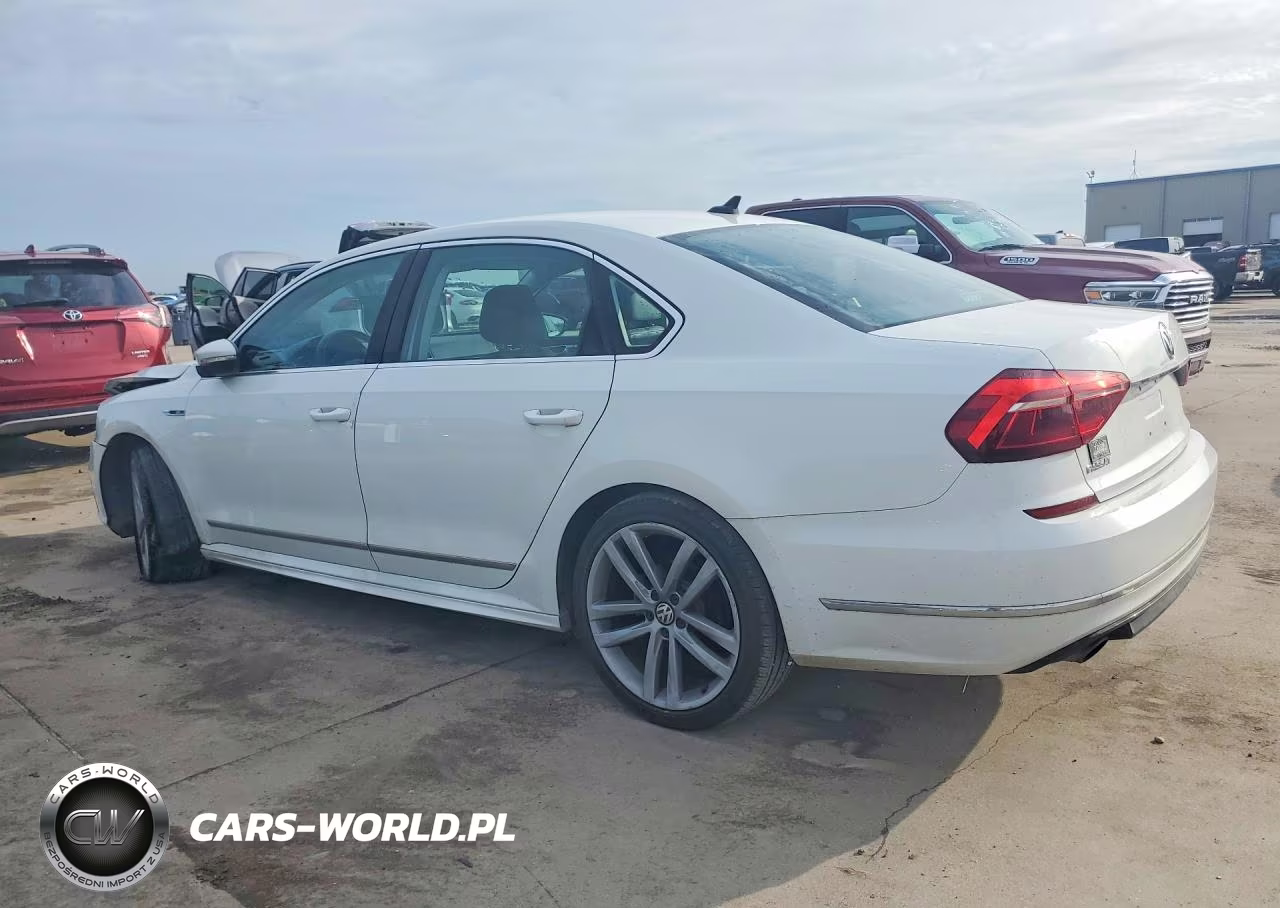 2017 Volkswagen Passat R-Line VIN:1VWDT7A31HC024647 - 2
