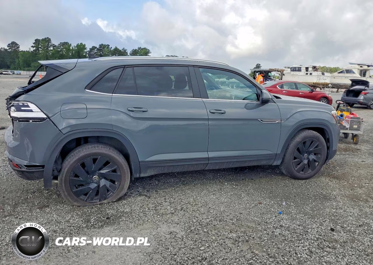 2024 Volkswagen Atlas Cross Sport Se VIN:1V2KE2CA9RC258523 - 3