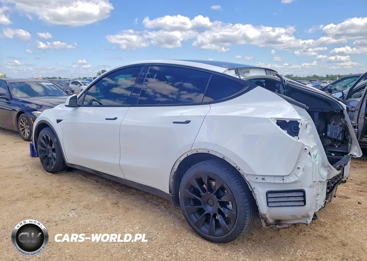 2021 Tesla Model Y VIN:5YJYGDEE3MF199305 - 2