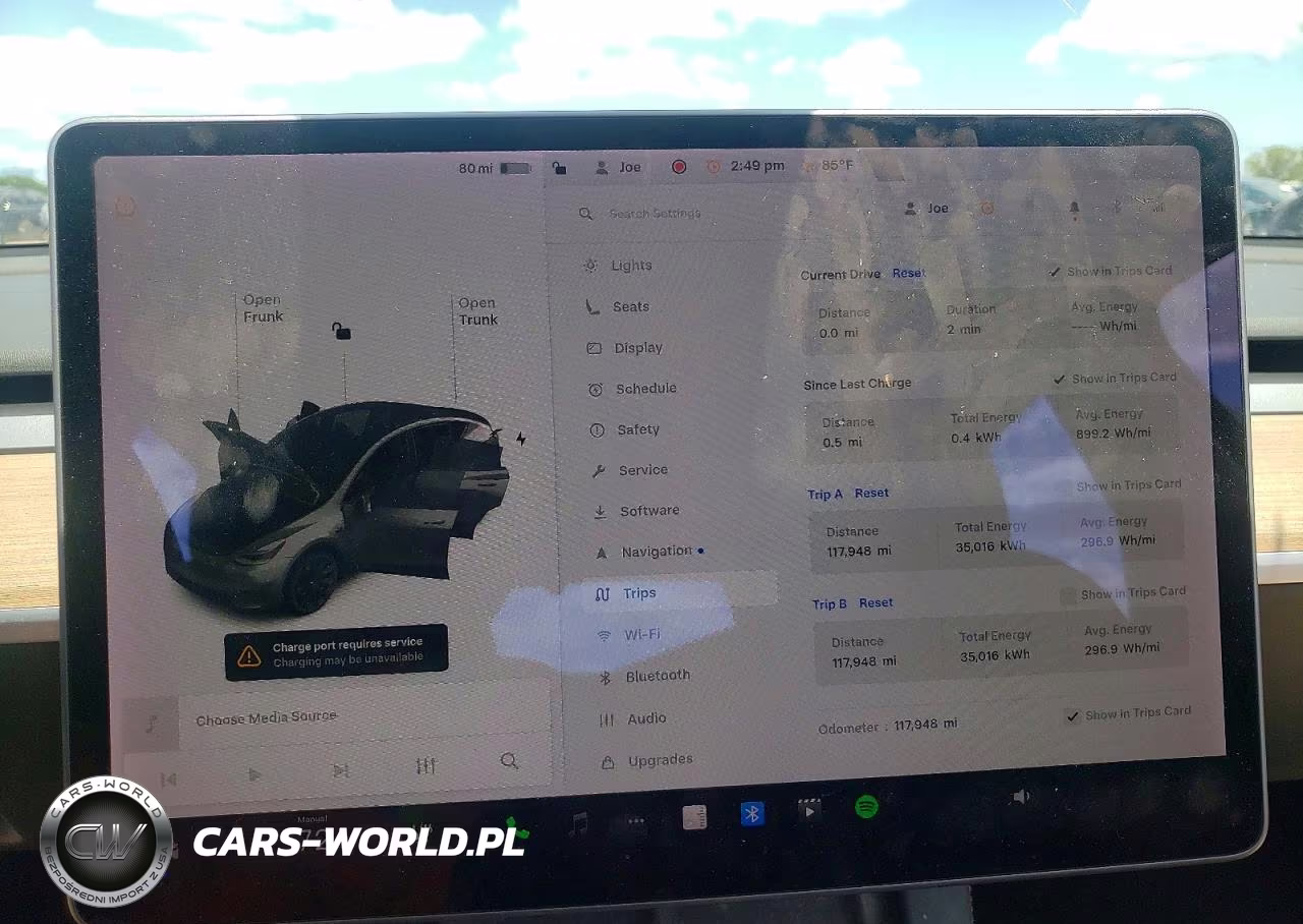 2021 Tesla Model Y VIN:5YJYGDEE3MF199305 - 9