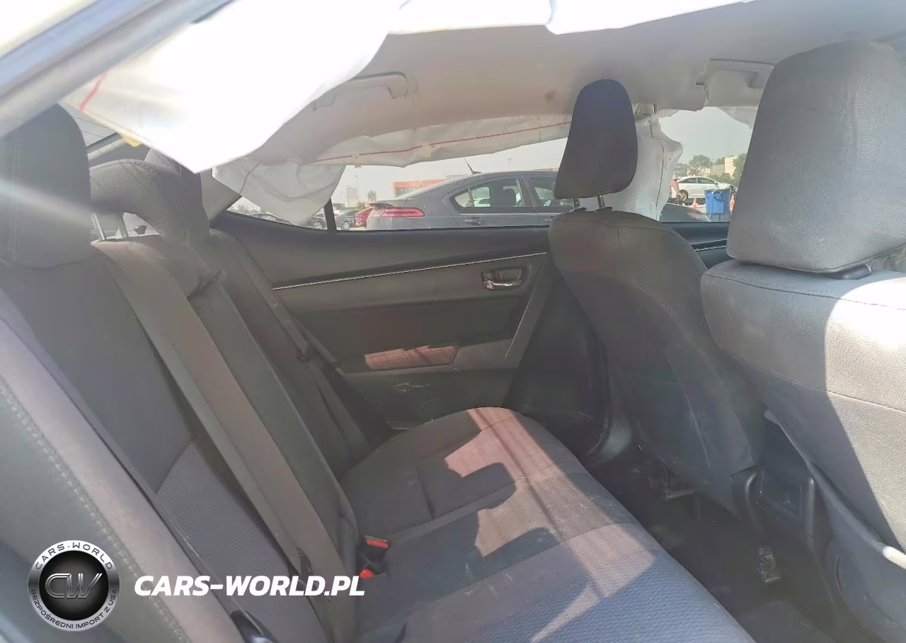 2018 Toyota Corolla Le VIN:2T1BURHE5JC111023 - 10