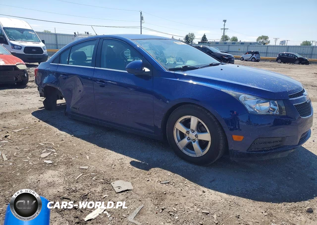 2013 Chevrolet Cruze Lt VIN:1G1PC5SB2D7150151 - 4