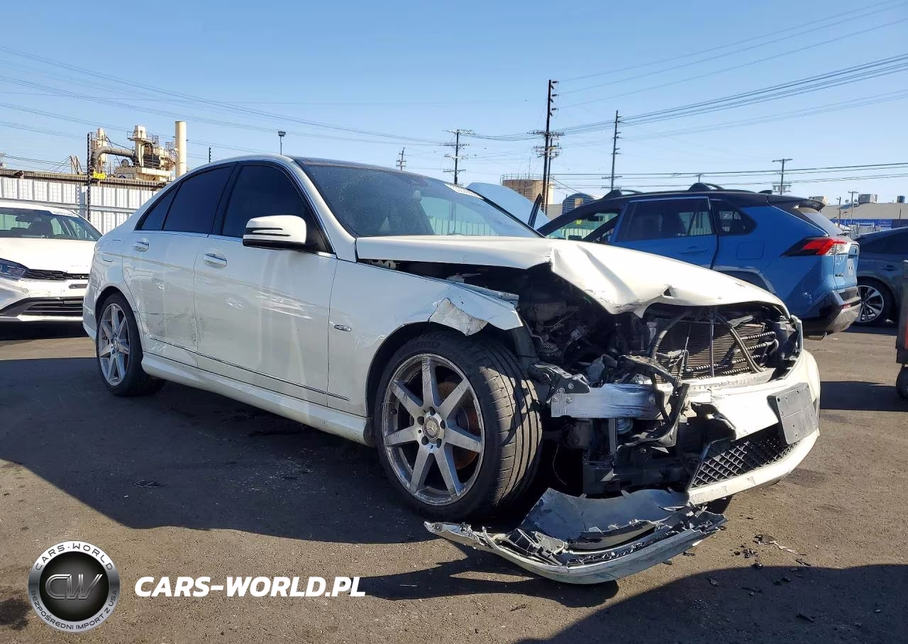 2012 Mercedes-Benz C 250 VIN:WDDGF4HB0CA686071 - 4