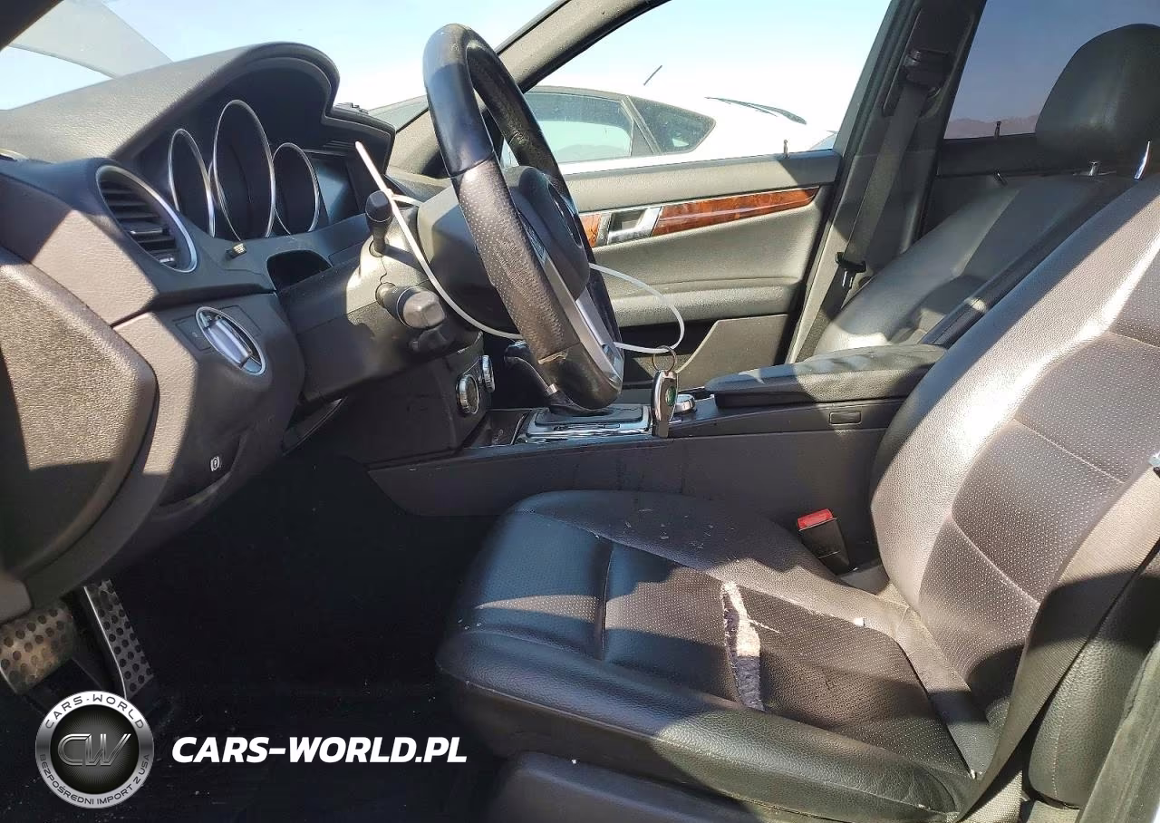 2012 Mercedes-Benz C 250 VIN:WDDGF4HB0CA686071 - 7