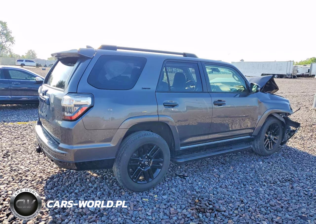 2021 Toyota 4Runner VIN:JTEJU5JR7M5870657 - 3