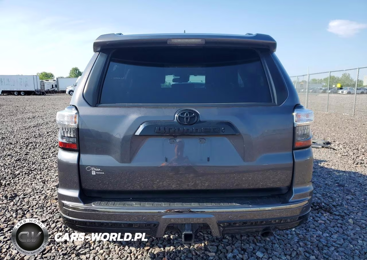2021 Toyota 4Runner VIN:JTEJU5JR7M5870657 - 6