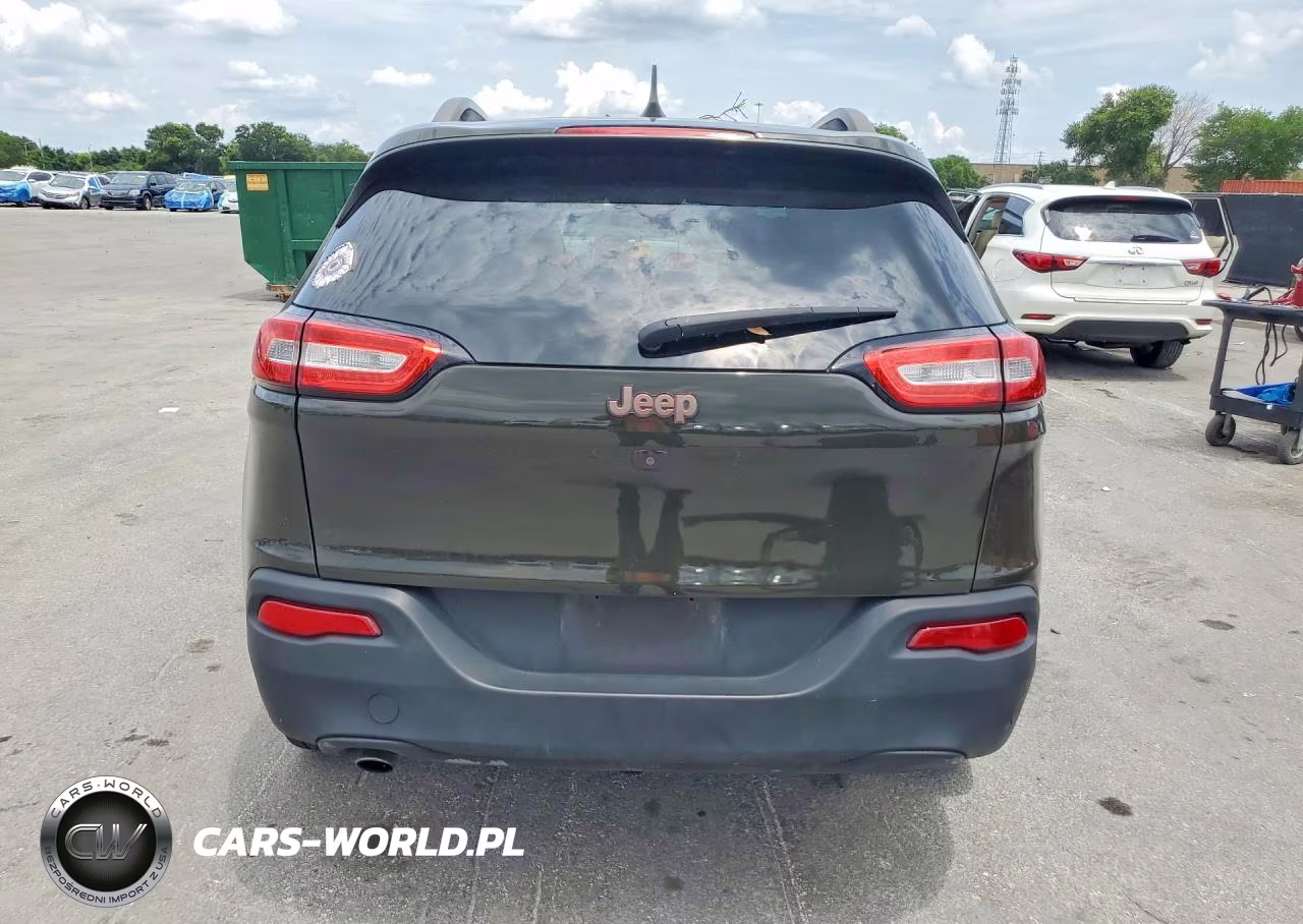 2016 Jeep Cherokee Latitude VIN:1C4PJLCB4GW346358 - 6