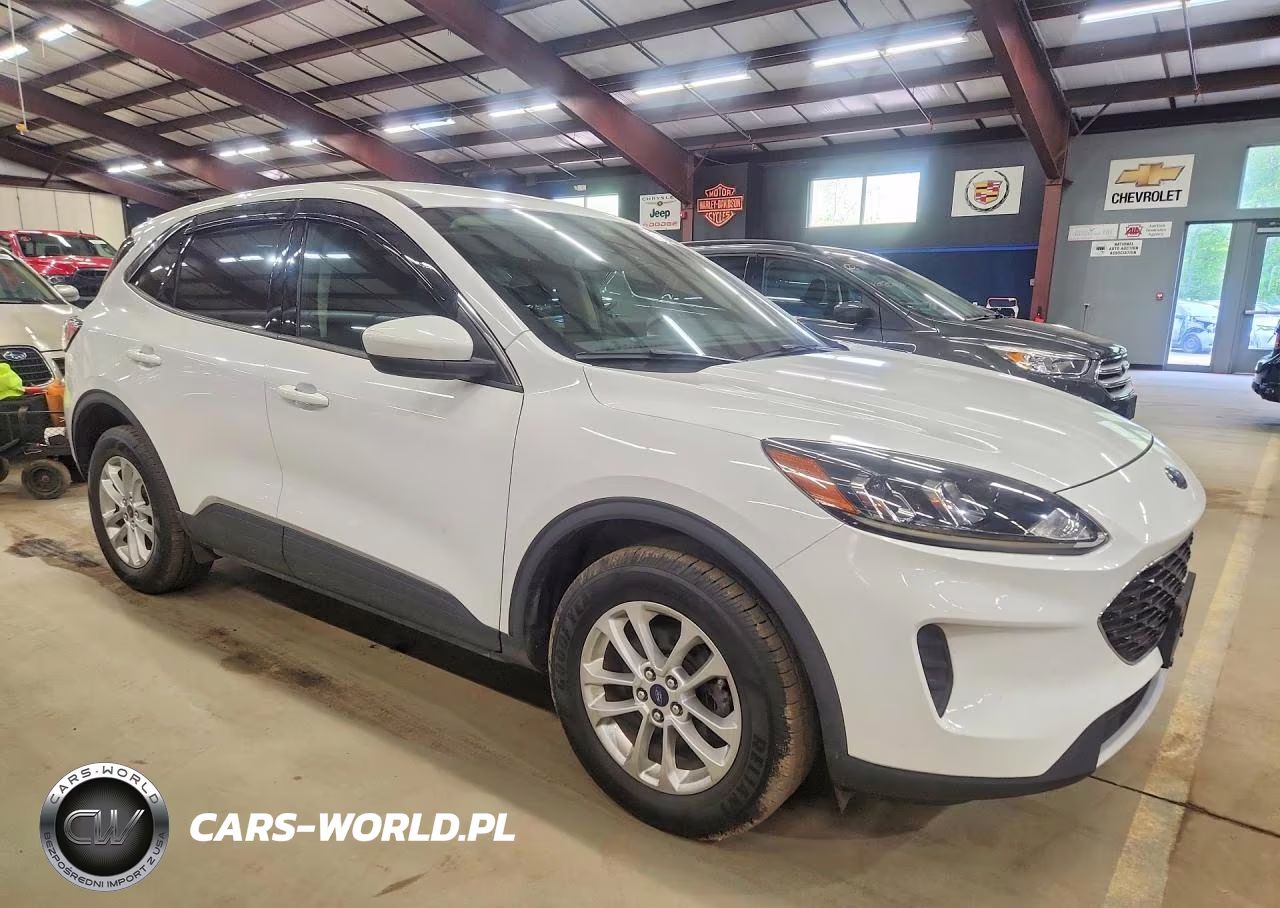 2020 Ford Escape Se VIN:1FMCU9G64LUA64812 - 4