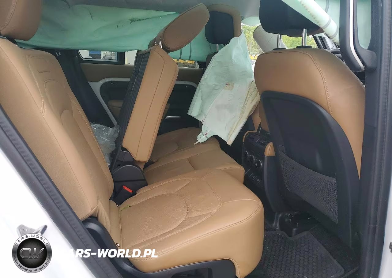 2025 Land Rover Defender 110 S VIN:SALEJEEU8S2450958 - 11