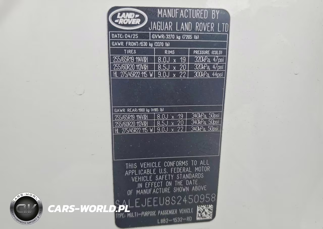 2025 Land Rover Defender 110 S VIN:SALEJEEU8S2450958 - 13