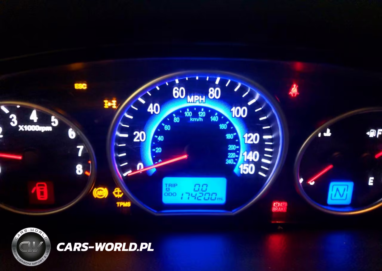 2011 Hyundai Veracruz Limited VIN:KM8NUDCCXBU162622 - 9
