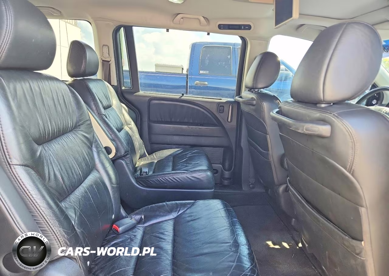 2010 Honda Odyssey Touring VIN:5FNRL3H85AB502497 - 11