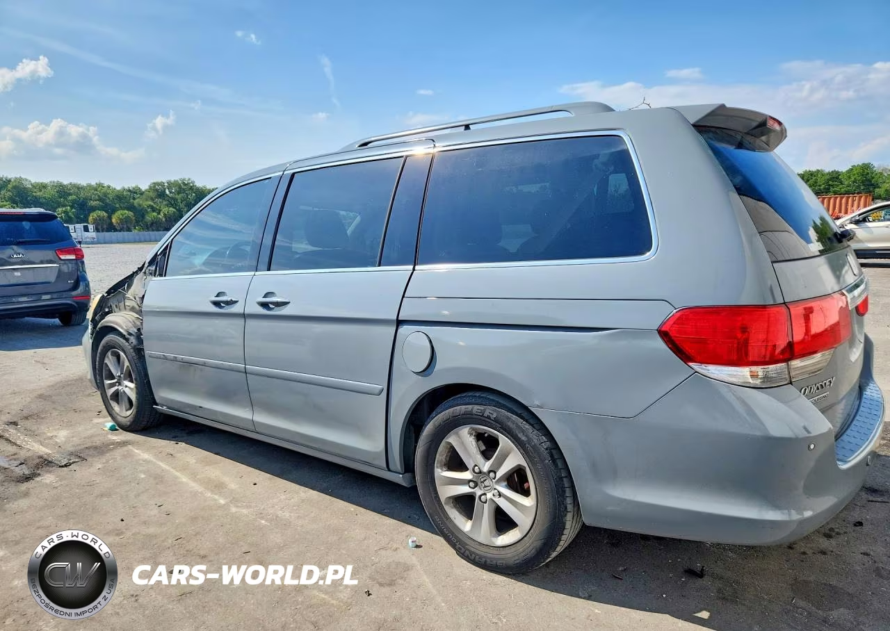 2010 Honda Odyssey Touring VIN:5FNRL3H85AB502497 - 2
