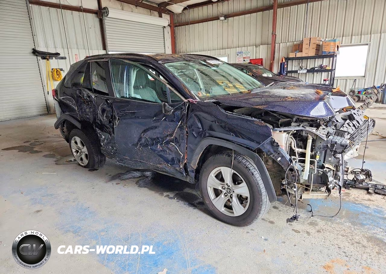 2021 Toyota Rav4 Xle VIN:2T3W1RFV1MW112063 - 4