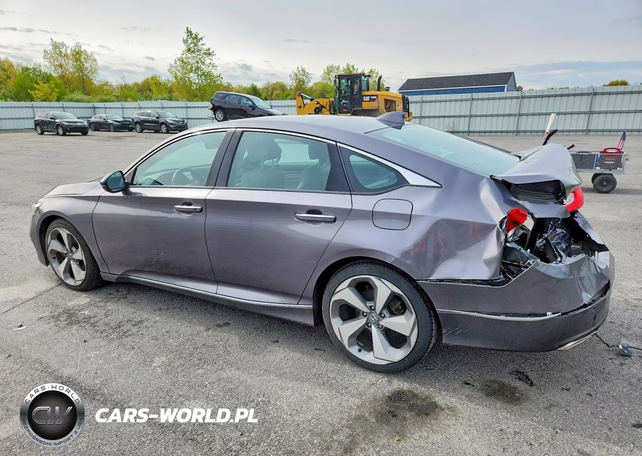 2018 Honda Accord Touring VIN:1HGCV2F95JA038305 - 2