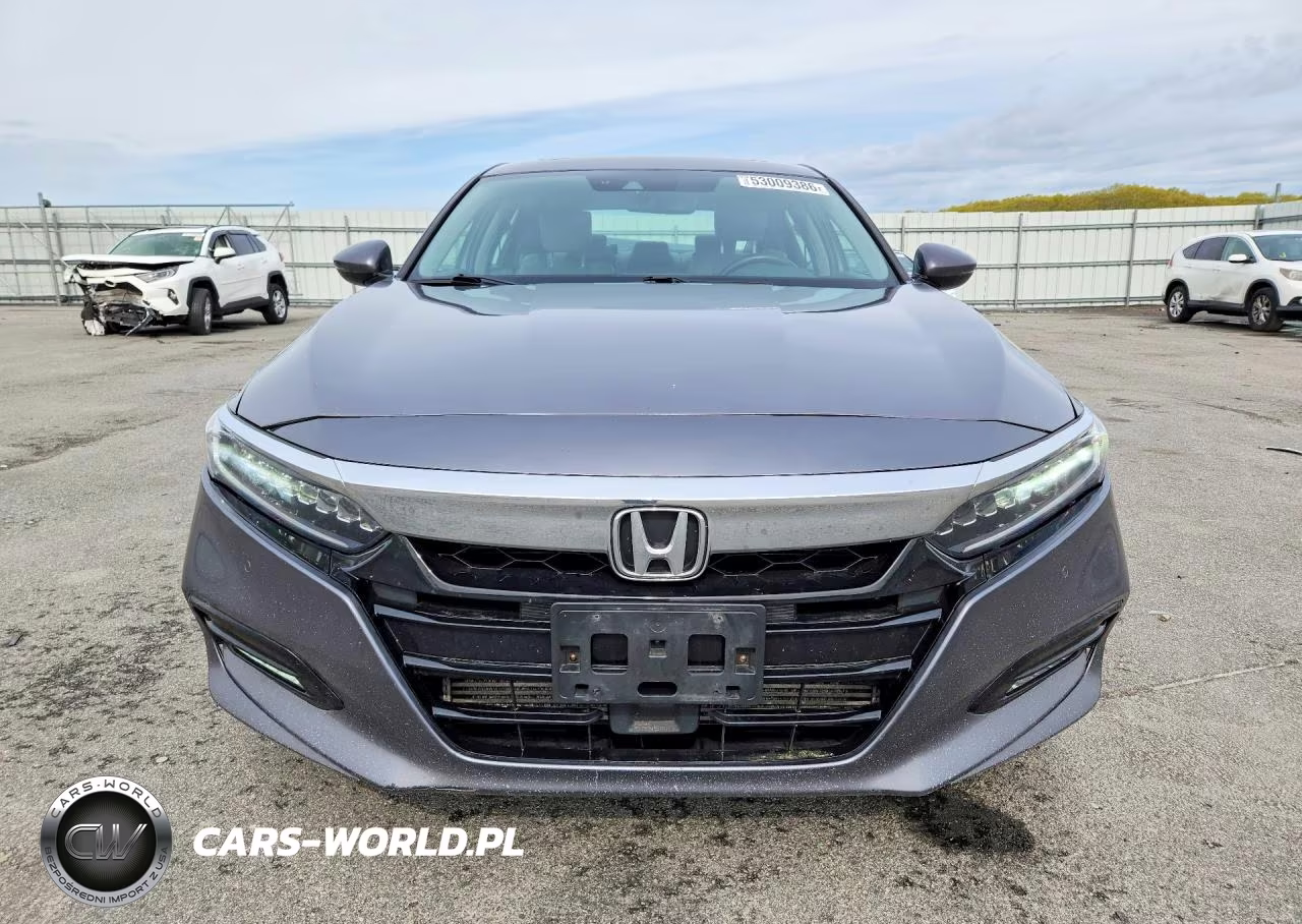 2018 Honda Accord Touring VIN:1HGCV2F95JA038305 - 5