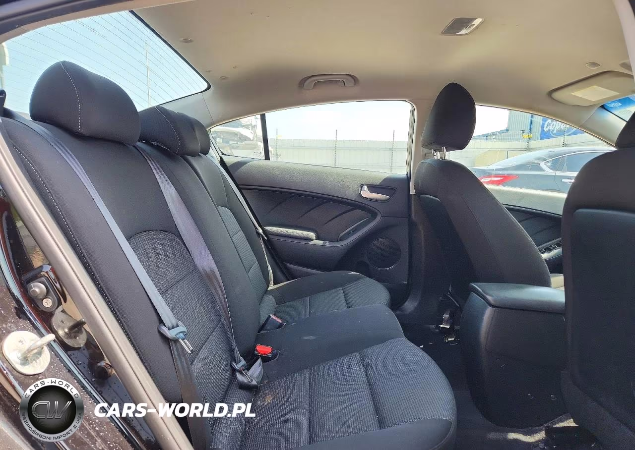 2018 Kia Forte Lx VIN:3KPFK4A77JE229212 - 10