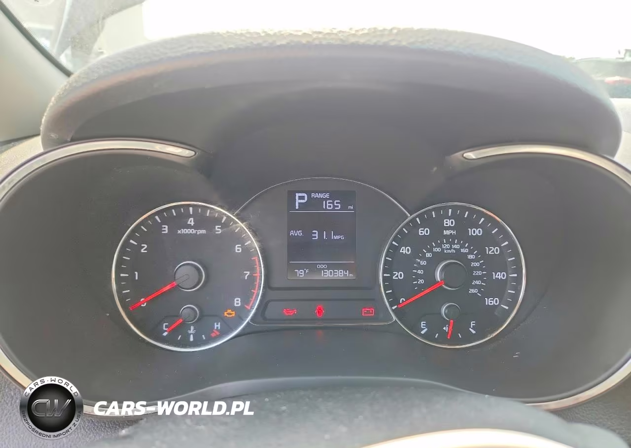 2018 Kia Forte Lx VIN:3KPFK4A77JE229212 - 9