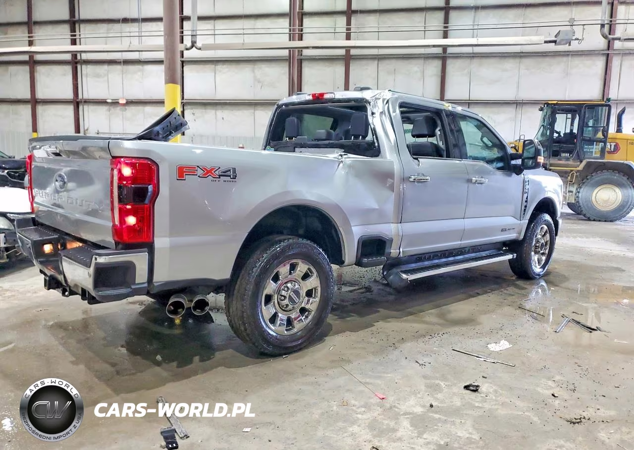 2023 Ford F250 Super Duty VIN:1FT8W2BT0PEC22121 - 3